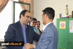 به مناسبت هفته بزرگداشت مقام شامخ معلم :

دیدار صمیمانه مسئولان دانشگاه فرهنگیان یزد با دانش آموختگان دانشگاه در مدارس استان
 22