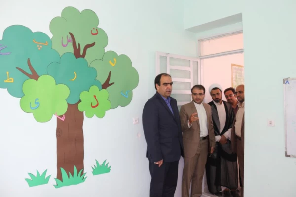 به مناسبت هفته بزرگداشت مقام شامخ معلم :

دیدار صمیمانه مسئولان دانشگاه فرهنگیان یزد با دانش آموختگان دانشگاه در مدارس استان
 14