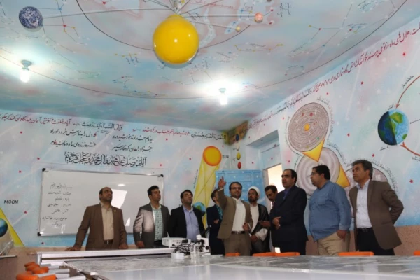 به مناسبت هفته بزرگداشت مقام شامخ معلم :

دیدار صمیمانه مسئولان دانشگاه فرهنگیان یزد با دانش آموختگان دانشگاه در مدارس استان
 17