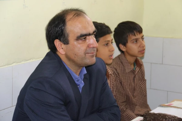 به مناسبت هفته بزرگداشت مقام شامخ معلم :

دیدار صمیمانه مسئولان دانشگاه فرهنگیان یزد با دانش آموختگان دانشگاه در مدارس استان
 34