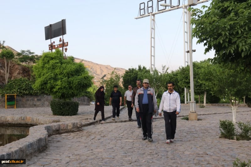 به مناسبت هفته معلم برگزار شد:

همایش کوهپیمایی و پیاده روی کارکنان دانشگاه فرهنگیان یزد
 3