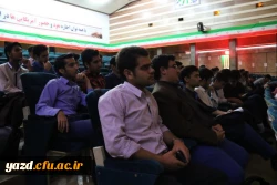 به مناسبت روزجوان در پردیس شهیدان پاک نژاد برگزار شد:

همایش جوانان، ورزش، سلامت و ایمنی
 7