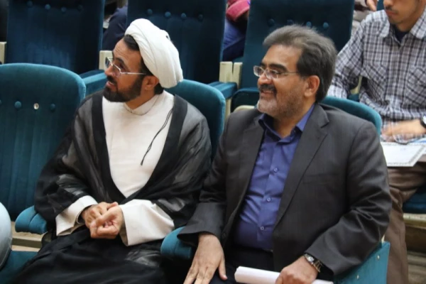 به مناسبت روزجوان در پردیس شهیدان پاک نژاد برگزار شد:

همایش جوانان، ورزش، سلامت و ایمنی
 17