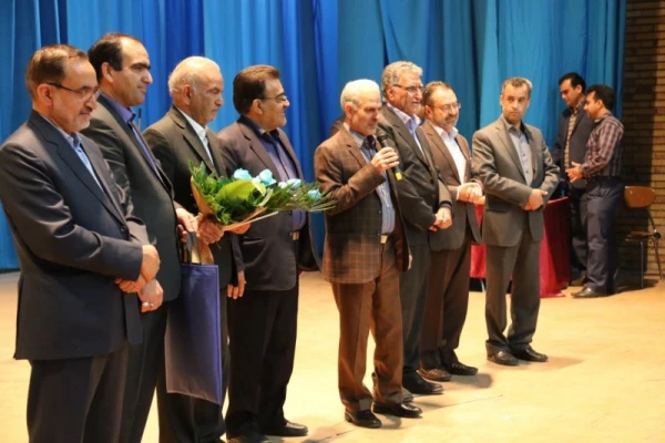 برگزاری مراسم جشن بزرگداشت مقام معلم و تجلیل از پیشکسوتان تربیت معلم 31