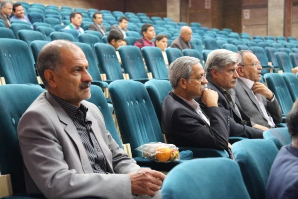 برگزاری مراسم جشن بزرگداشت مقام معلم و تجلیل از پیشکسوتان تربیت معلم 37