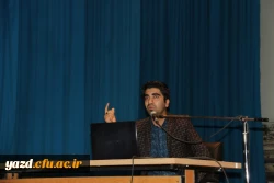 در پردیس شهیدان پاک نژاد یزد برگزار شد:

کارگاه آموزشی سواد رسانه ای، فرصت ها و تهدیدهای شبکه های اجتماعی
 3