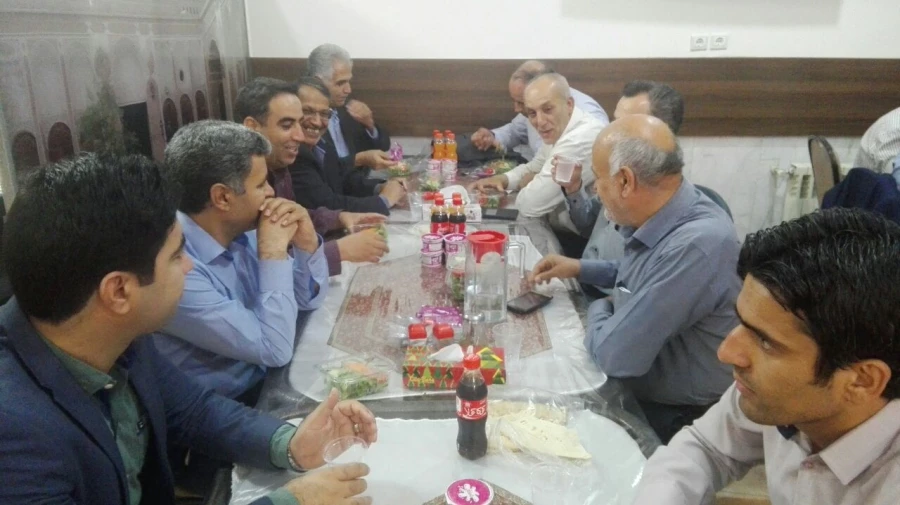 ضیافت افطار تجلیل از بازنشستگان سال های 94 و 95 دانشگاه فرهنگیان یزد 6