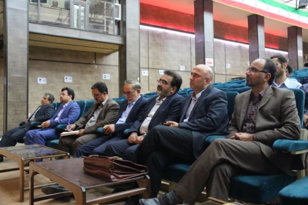 برگزاری نشست مسئولان دانشگاه فرهنگیان یزد و اداره کل آموزش و پرورش استان با مهارت آموزان ماده 28  4