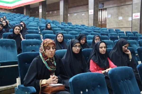 برگزاری نشست مسئولان دانشگاه فرهنگیان یزد و اداره کل آموزش و پرورش استان با مهارت آموزان ماده 28  8