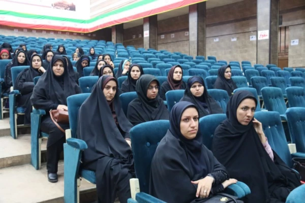 برگزاری نشست مسئولان دانشگاه فرهنگیان یزد و اداره کل آموزش و پرورش استان با مهارت آموزان ماده 28  10