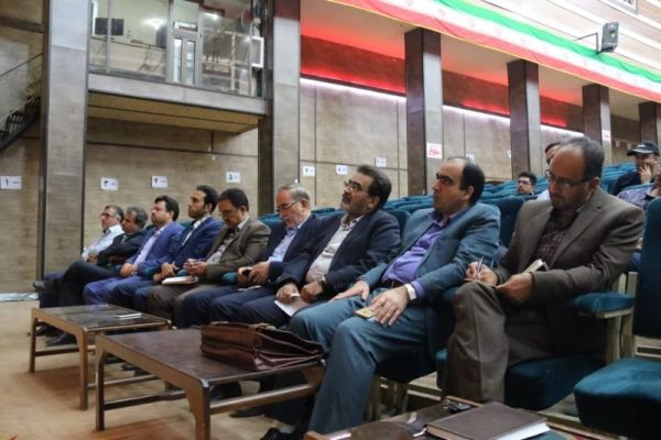 برگزاری نشست مسئولان دانشگاه فرهنگیان یزد و اداره کل آموزش و پرورش استان با مهارت آموزان ماده 28  13