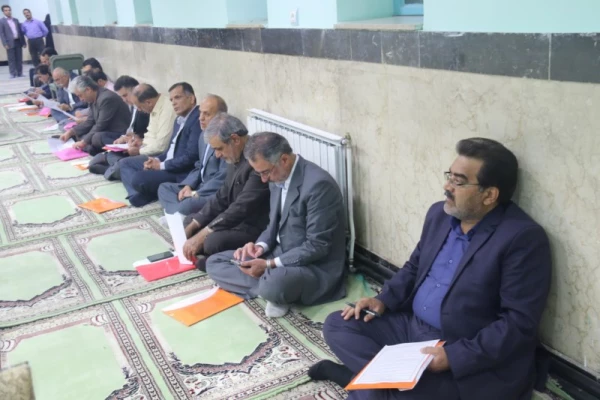 در راستای هماهنگی بین اساتید دانشگاه فرهنگیان یزد در نیمسال اول سال تحصیلی 97-96:

برگزاری نشست گروه های آموزشی 3