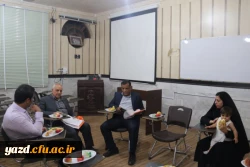 در راستای هماهنگی بین اساتید دانشگاه فرهنگیان یزد در نیمسال اول سال تحصیلی 97-96:

برگزاری نشست گروه های آموزشی 14