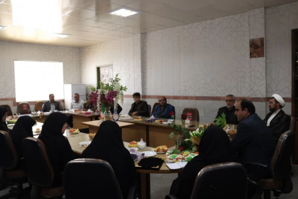 آیین تکریم و معارفه معاونان جدید و سابق پردیس فاطمه الزهرا(س) یزد 5