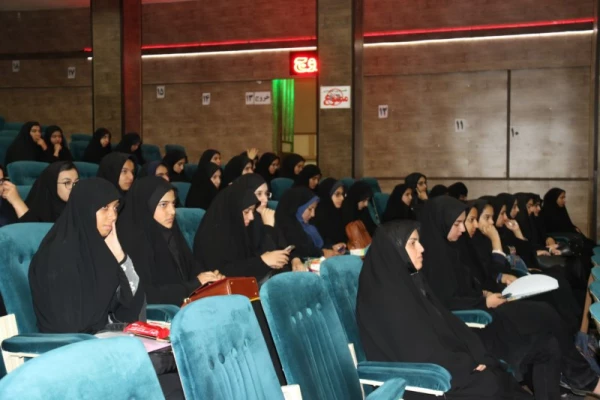 نشست توجیهی دانشجومعلمان ورودی 96 پردیس های استانی یزد 22