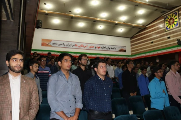 نشست توجیهی دانشجومعلمان ورودی 96 پردیس های استانی یزد 6