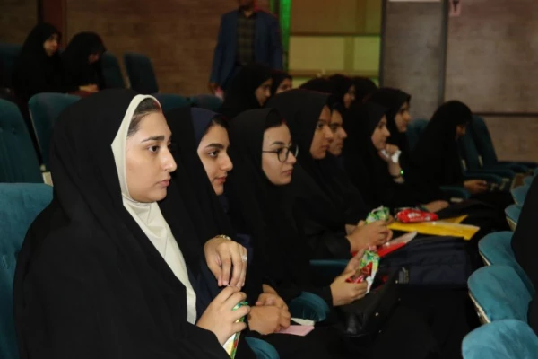 نشست توجیهی دانشجومعلمان ورودی 96 پردیس های استانی یزد 24