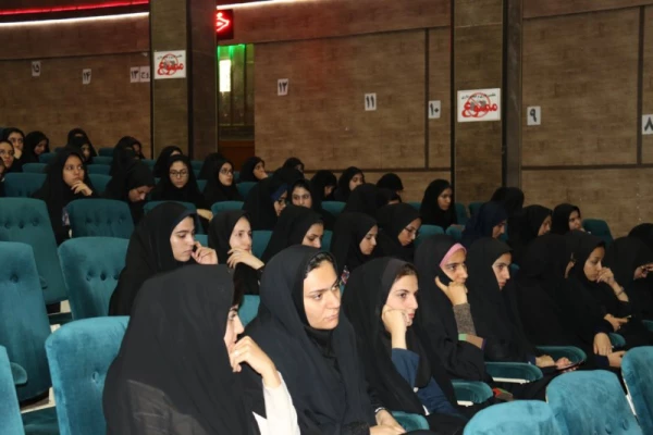 مدیریت امور پردیس های استانی یزد برگزار کرد: 

نشست علمی-تخصصی با عنوان « آموزش وپرورش، راهکارها و چالش ها » 21