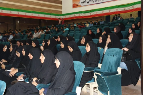 مدیریت امور پردیس های استانی یزد برگزار کرد: 

نشست علمی-تخصصی با عنوان « آموزش وپرورش، راهکارها و چالش ها » 5