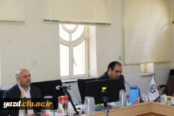 با حضور روسا و معاونین اداره کل و نواحی آموزش و پرورش یزد صورت پذیرفت:

نشست هماهنگی و سازماندهی  امر کارورزی دانشجومعلمان در مدارس یزد 6