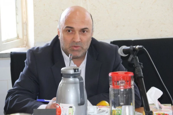 با حضور روسا و معاونین اداره کل و نواحی آموزش و پرورش یزد صورت پذیرفت:

نشست هماهنگی و سازماندهی  امر کارورزی دانشجومعلمان در مدارس یزد 9