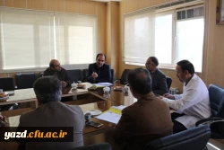 مدیر استانی دانشگاه فرهنگیان یزد در دیدار با مدیر کل انتقال خون استان عنوان کرد:

فرهنگ اهدای خون باید به شکل مسئولانه، آگاهانه و داوطلبانه در بین جوانان توسعه یابد.
 4