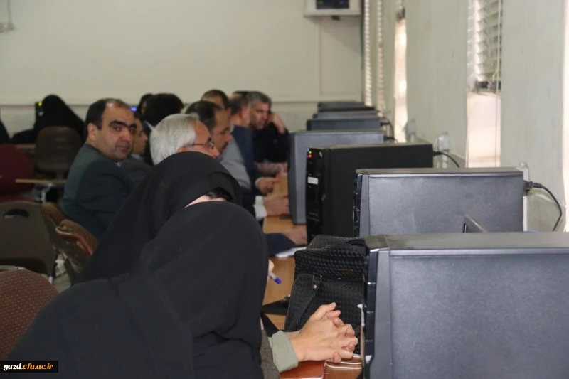 به مناسبت هفته پژوهش و فناوری برگزار شد:

دوره بالندگی  نرم افزار ارائه مطلب prezi
 3