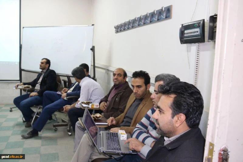 به مناسبت هفته پژوهش و فناوری برگزار شد:

دوره بالندگی  نرم افزار ارائه مطلب prezi
 9