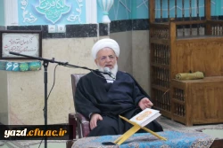 آیت الله ناصری، امام جمعه یزد، در جمع دانشجومعلمان پردیس شهیدان پاک نژاد:

حرفه معلمی ساختار انسانیت را معنا می بخشد 4