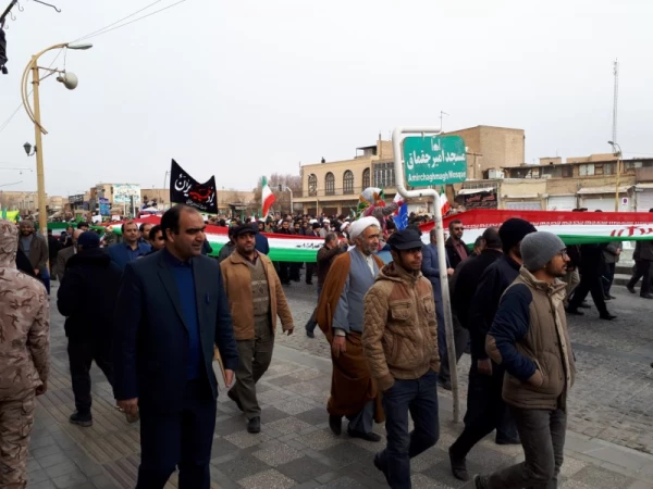 حضور پرشور دانشگاه فرهنگیان استان یزد در راهپیمایی ضد اغتشاشات اخیر 3