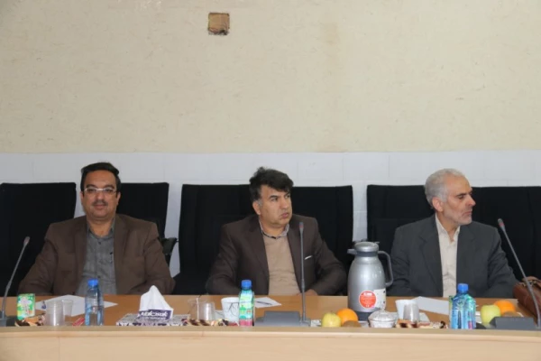 با حضور مشاور وزیر آموزش و پرورش، سی و چهارمین جلسه شورای فرهنگی و اجتماعی دانشگاه فرهنگیان یزد برگزار شد 5