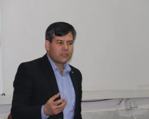 در دانشگاه فرهنگیان یزد برگزارشد:

دوره بالندگی حرفه ای «جستجو و دسترسی به پایگاه های علمی و اطلاعاتی»
 6