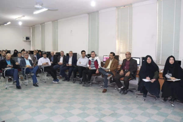 در دانشگاه فرهنگیان یزد برگزارشد:

دوره بالندگی حرفه ای «جستجو و دسترسی به پایگاه های علمی و اطلاعاتی»
 7