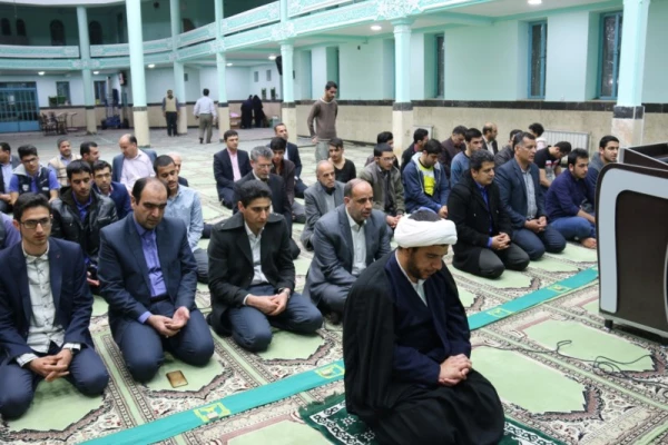 برگزاری نشست گرو های آموزشی:
در راستای هم اندیشی و همکاری اساتید دانشگاه فرهنگیان یزد در جهت پیش برد اهداف آموزشی، پژوهشی و فرهنگی در نیمسال دوم سال تحصیلی 97-96 2