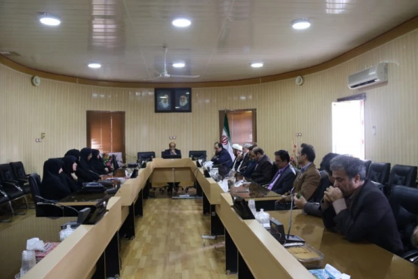 دیدار مسئولین دانشگاه فرهنگیان یزد با مدیرکل آموزش و پرورش استان 
 2