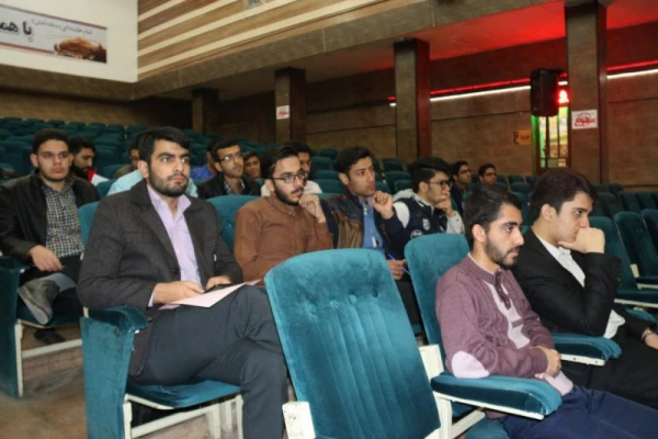 همایش فرهنگی«فنون معلمی»
با همکاری انجمن دانشجویی ریاضیات پردیس شهیدان پاک نژاد یزد 2