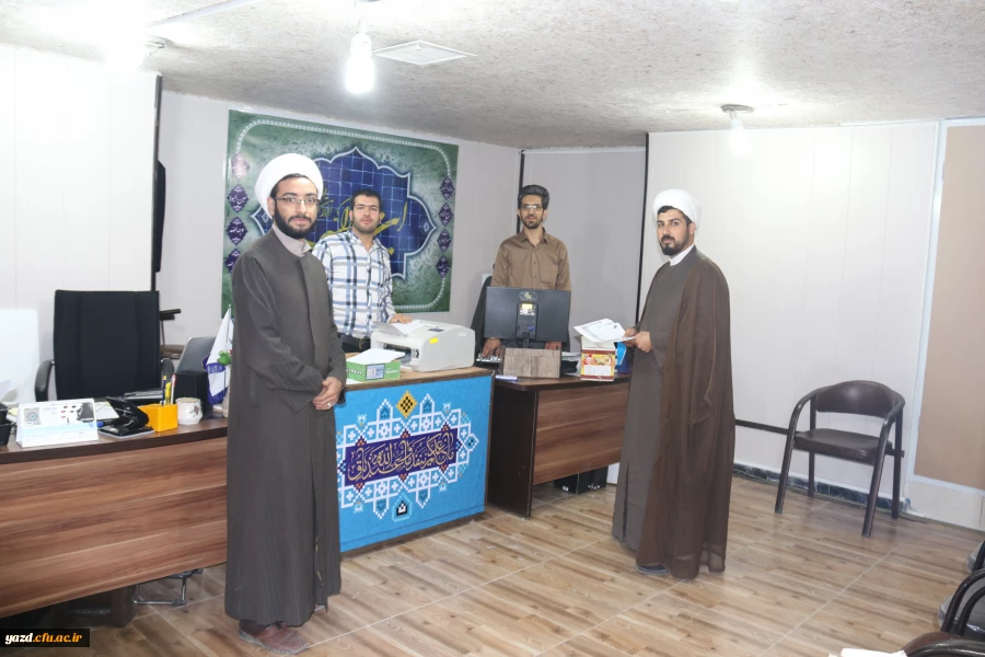 آموزش ضمن خدمت معارف قرآن، نماز و مهدویت (طرح معراج) ویژه دانشجومعلمان ورودی 93 دانشگاه فرهنگیان
 2