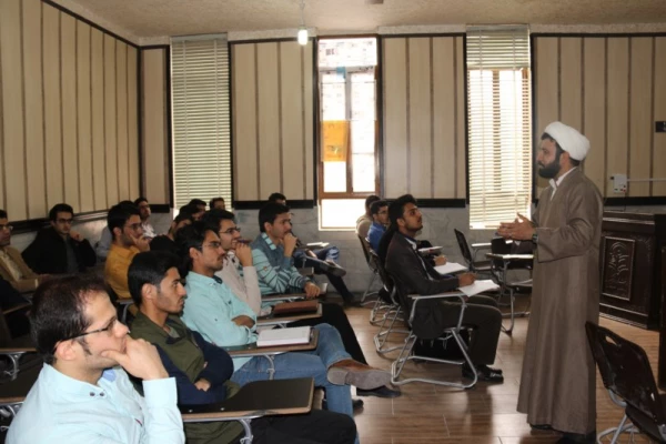 آموزش ضمن خدمت معارف قرآن، نماز و مهدویت (طرح معراج) ویژه دانشجومعلمان ورودی 93 دانشگاه فرهنگیان
 2