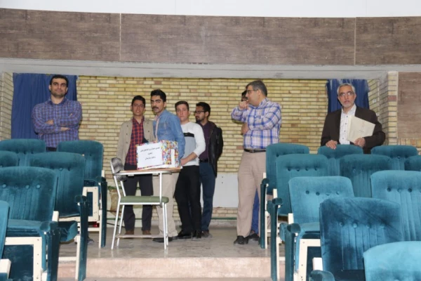 همایش ساعت فرهنگی  با موضوع  مناسبتی « بزرگداشت شاعر و داستانسرای شهیر پارسی، نظامی گنجوی»

 5