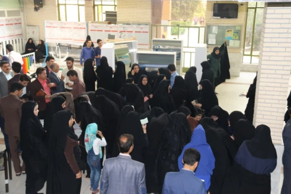 برگزاری جشنواره کشوری تجربیات برتر آموزشی – تربیتی اساتید و معلمان در آموزش علوم ابتدایی در دانشگاه فرهنگیان یزد
 11