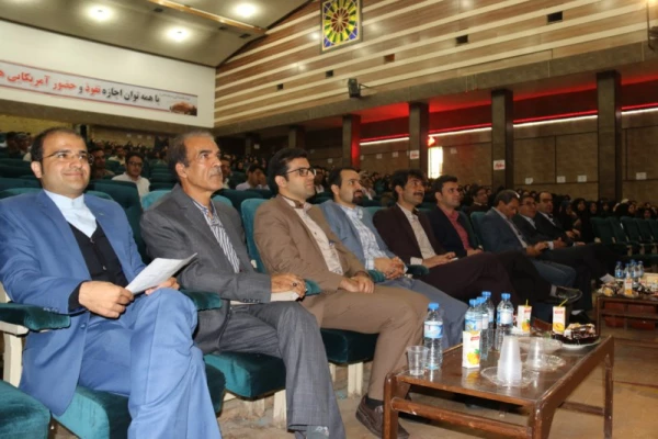 برگزاری جشنواره کشوری تجربیات برتر آموزشی – تربیتی اساتید و معلمان در آموزش علوم ابتدایی در دانشگاه فرهنگیان یزد
 20