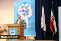 سخنرانی دکتر امانی : دبیر علمی جشنواره و ریاست دفتر تالیف کتب درسی در جشنواره تجربیات برتر آموزشی - تربیتی اساتید و معلمان در آموزش علوم ابتدایی
 2