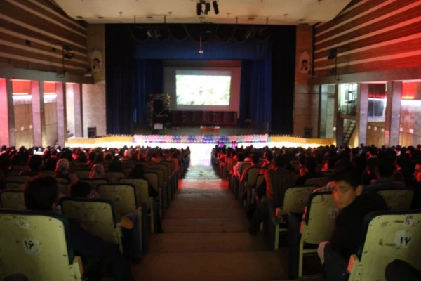 برگزاری مراسم جشن هفته معلم در دانشگاه فرهنگیان یزد ویژه دانشجو معلمان
 2