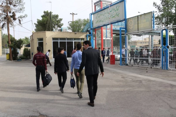 اعزام دانشجویان دانشگاه فرهنگیان یزد جهت دیدار با مقام معظم رهبری
 2