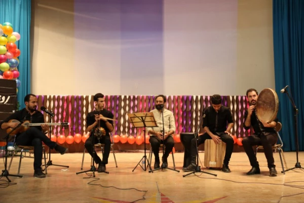 برگزاری مراسم جشن هفته معلم در دانشگاه فرهنگیان یزد ویژه پیشکسوتان، اساتید و کارکنان دانشگاه 9