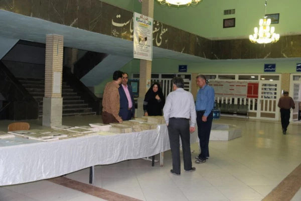 برگزاری مراسم جشن هفته معلم در دانشگاه فرهنگیان یزد ویژه پیشکسوتان، اساتید و کارکنان دانشگاه 12