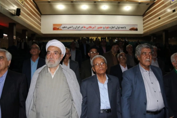 برگزاری مراسم جشن هفته معلم در دانشگاه فرهنگیان یزد ویژه پیشکسوتان، اساتید و کارکنان دانشگاه 17