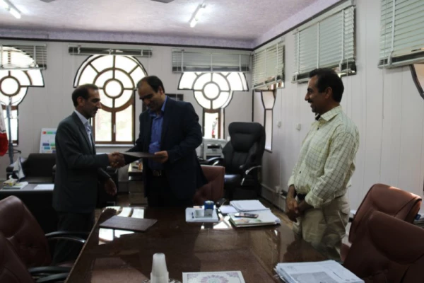 تفاهم نامه همکاری بین دانشگاه فرهنگیان یزد و هئیت ورزش های همگانی استان یزد
 6