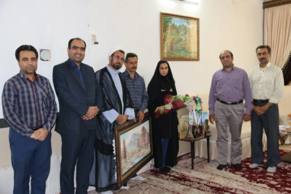 برگزاری مراسم تجلیل از دانشجو معلم قهرمان ، با حضور مسئولان دانشگاه فرهنگیان یزد
 4