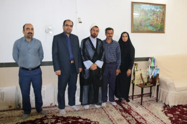 برگزاری مراسم تجلیل از دانشجو معلم قهرمان ، با حضور مسئولان دانشگاه فرهنگیان یزد
 6